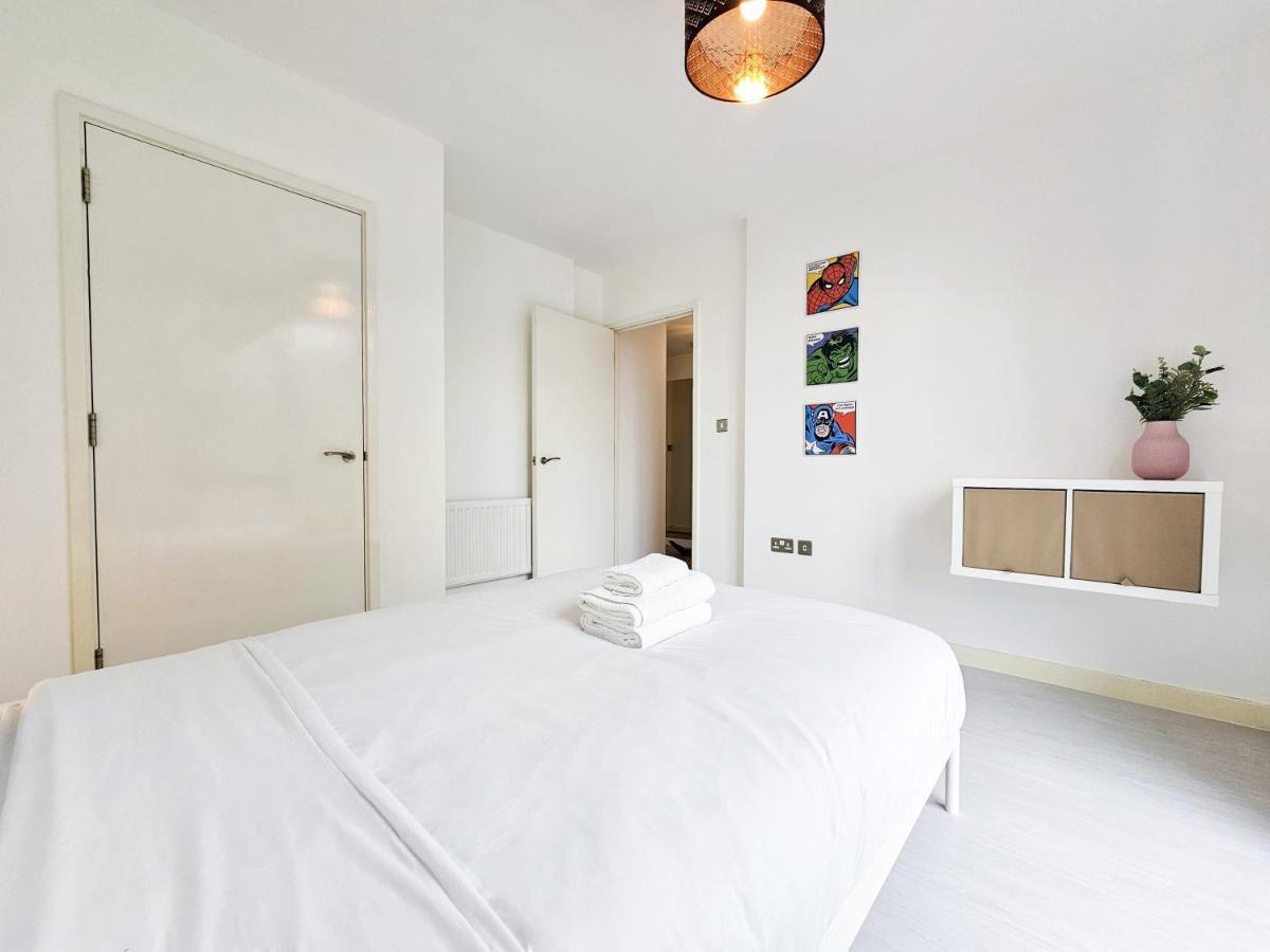 Centrally Located Spacious Flat Near Canary Wharf London Eksteriør billede