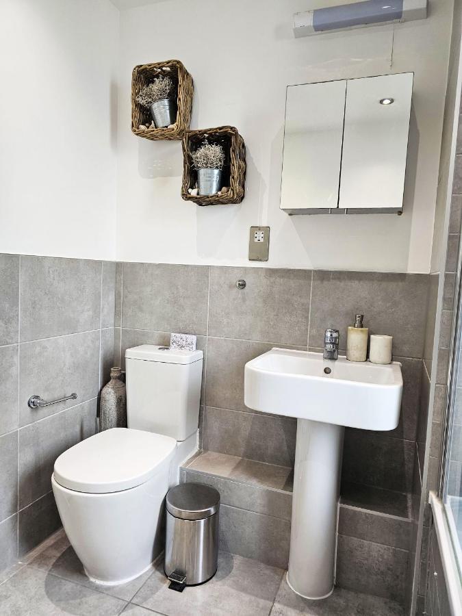 Centrally Located Spacious Flat Near Canary Wharf London Eksteriør billede
